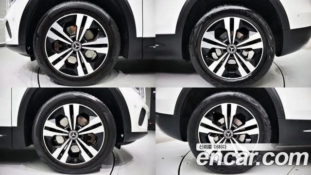 Mercedes-Benz GLB-Class — фото 10