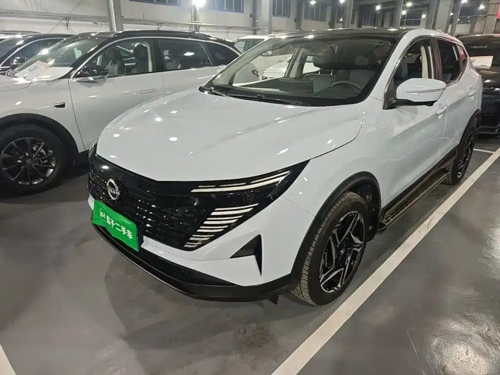 Nissan Qashqai — фото 10