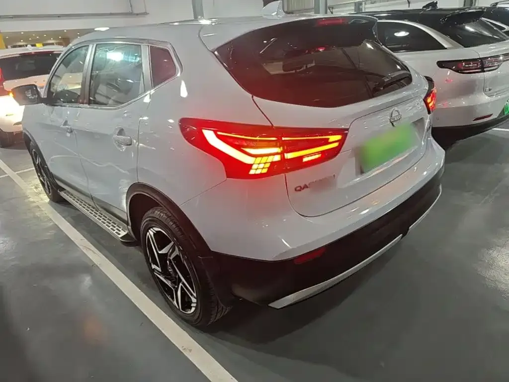 Nissan Qashqai — фото 4