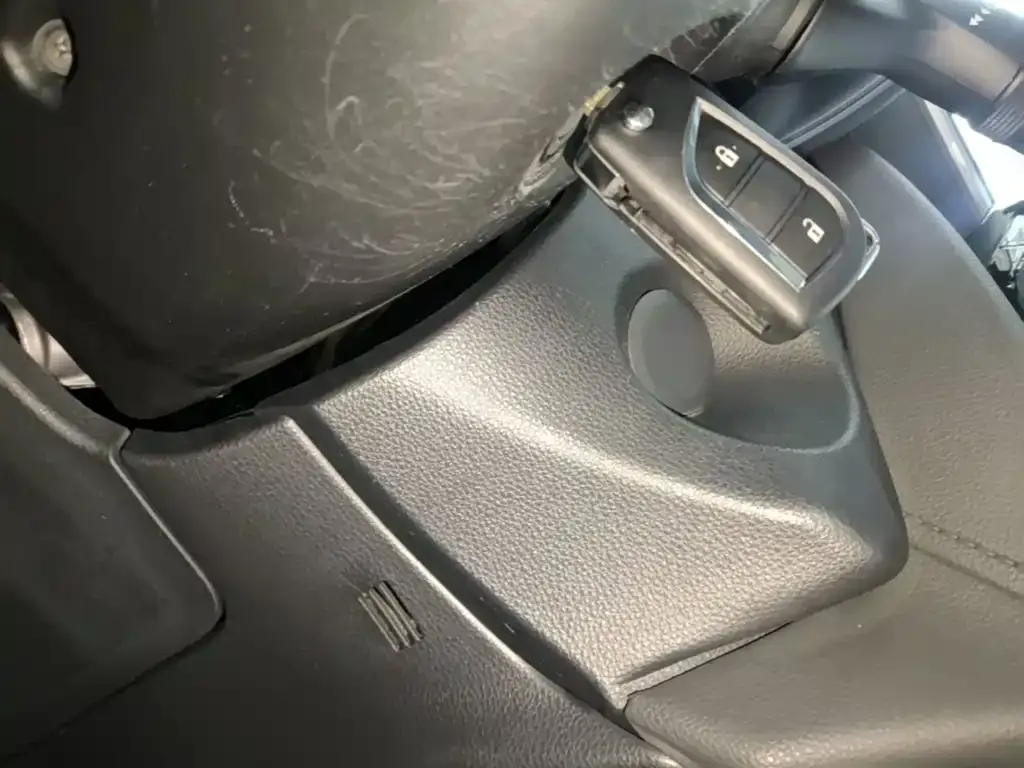Toyota Corolla Cross — фото 9
