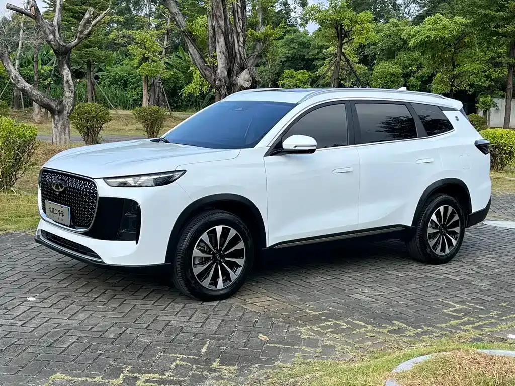 Chery Tiggo 8 PLUS — фото 1