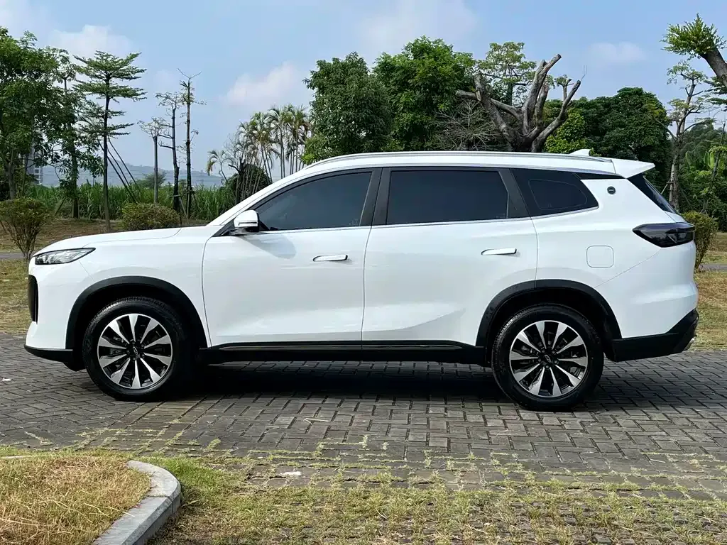 Chery Tiggo 8 PLUS — фото 3