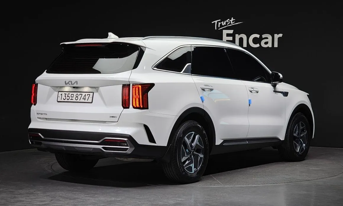 Kia Sorento — фото 7