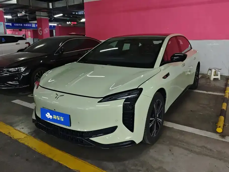 Hongqi EH7 — фото 1
