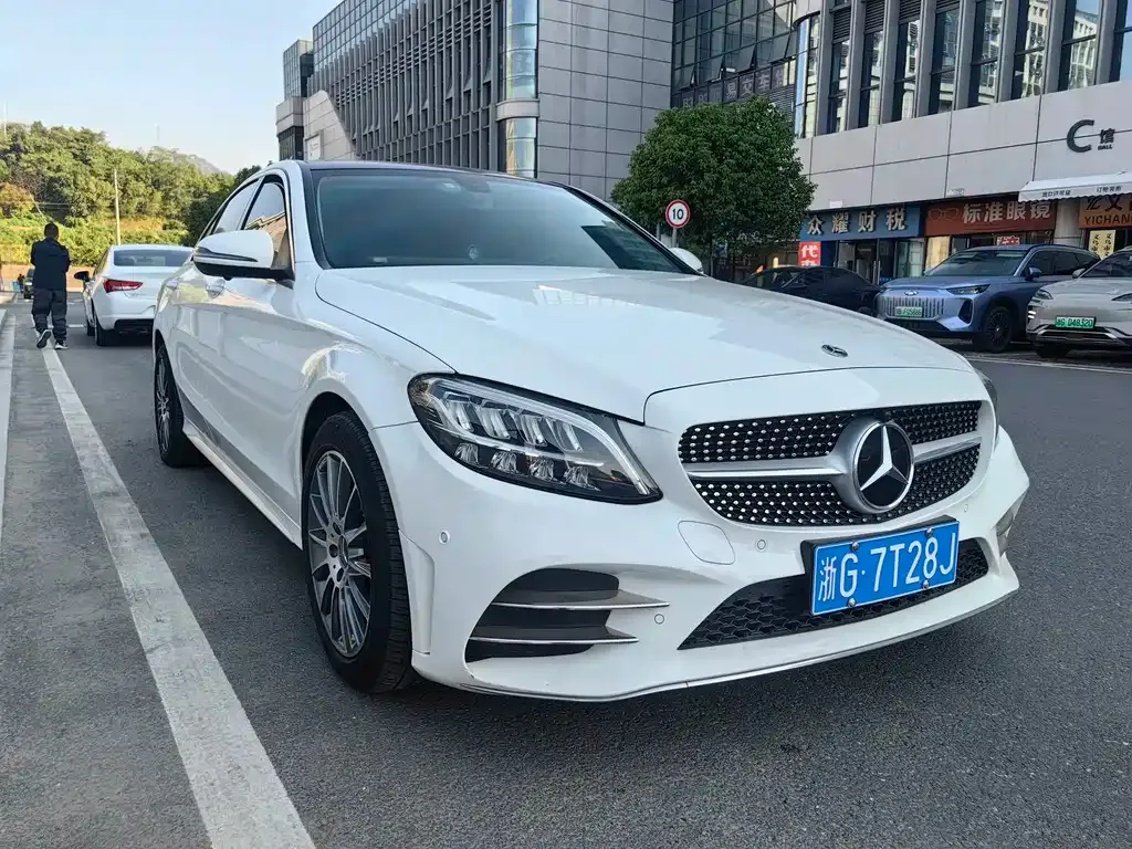 Mercedes-Benz C-Class — фото 10