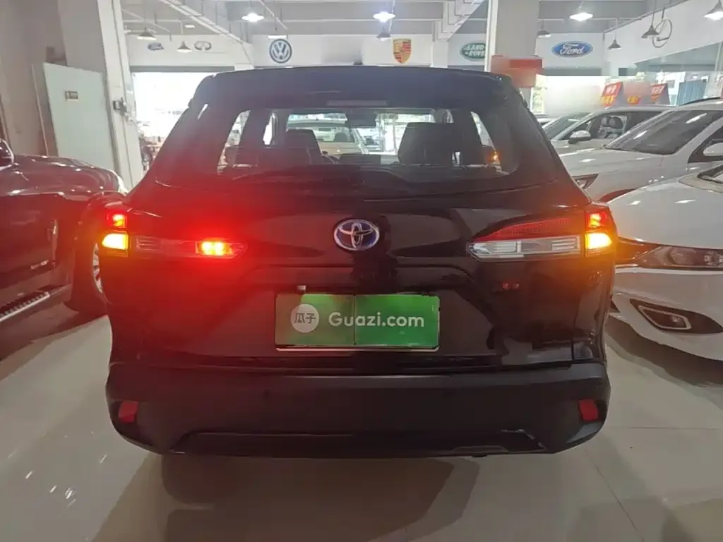 Toyota Corolla Cross — фото 3