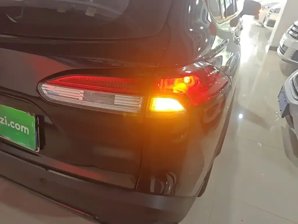 Toyota Corolla Cross — фото 2