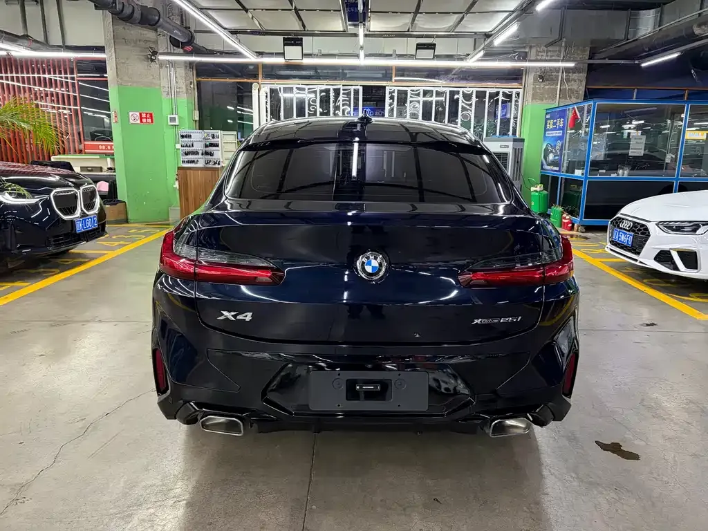 BMW X4 — фото 3