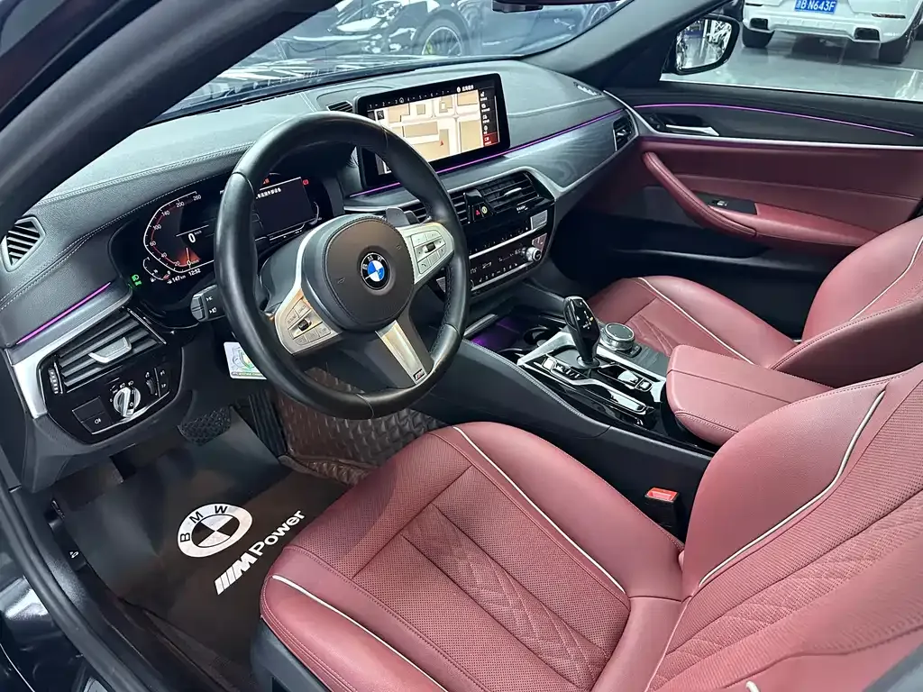 BMW 5 Series — фото 10