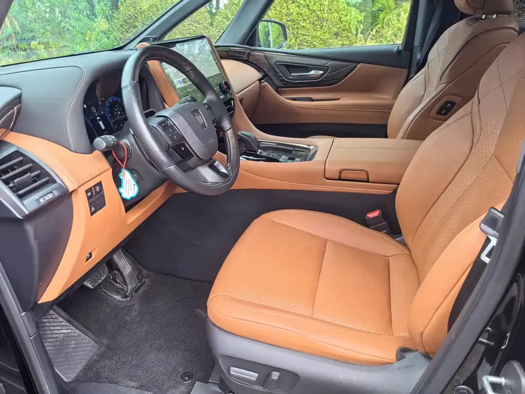 Toyota Vellfire — фото 7