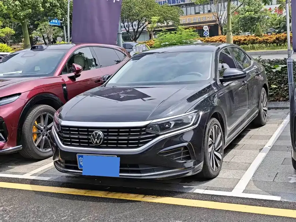 Volkswagen Passat — фото 1
