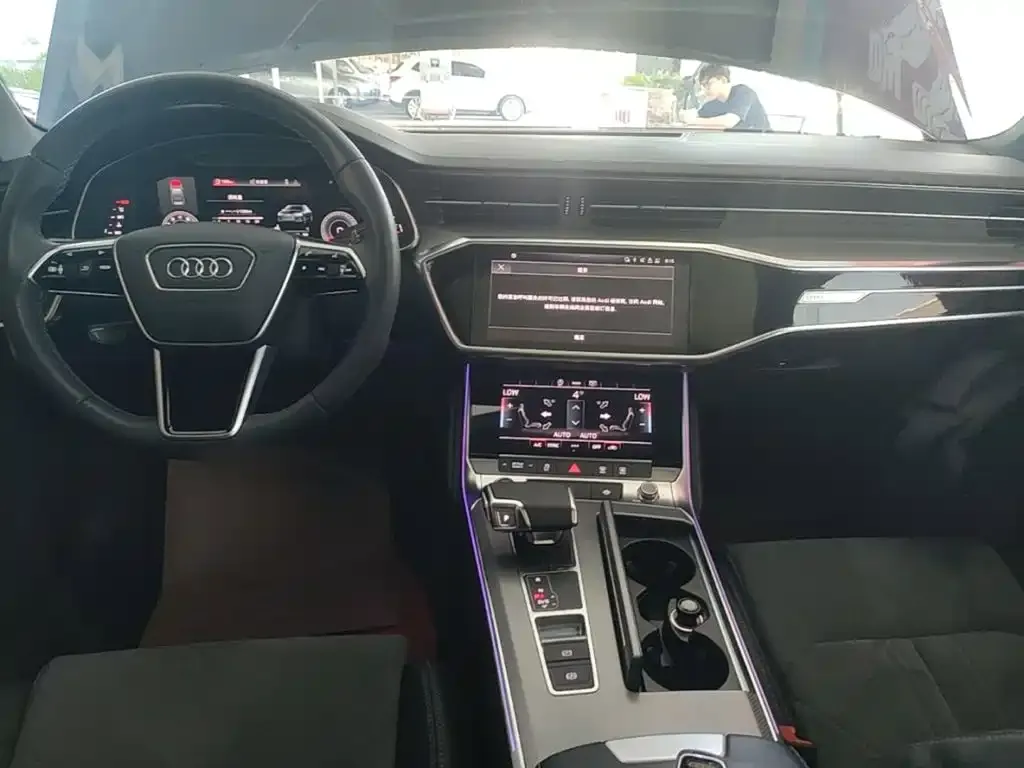 Audi A6L — фото 6