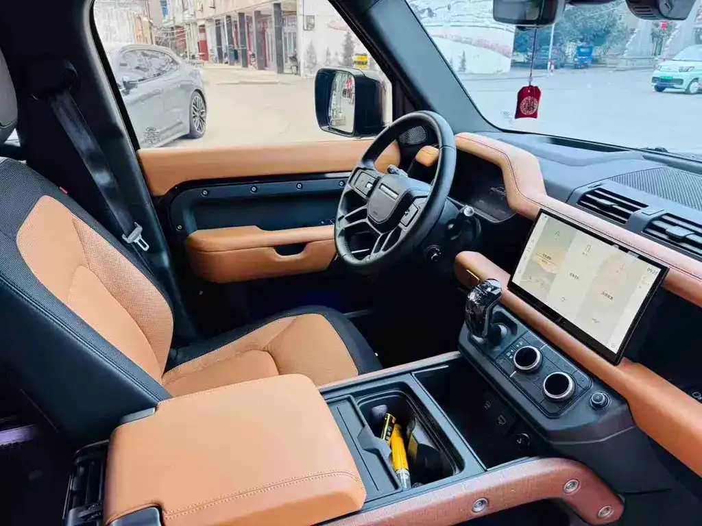 Land Rover Defender — фото 4