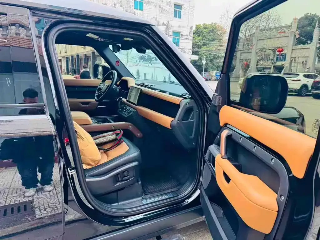 Land Rover Defender — фото 8