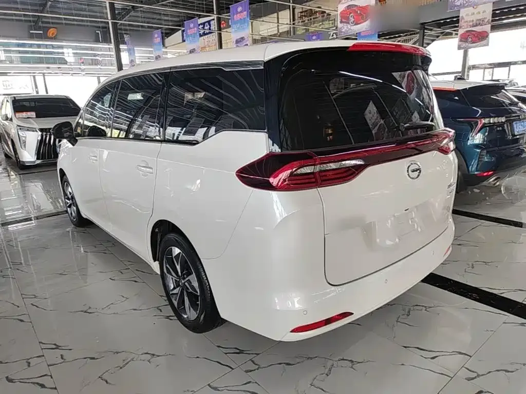 GAC Motor Trumpchi M6 — фото 6