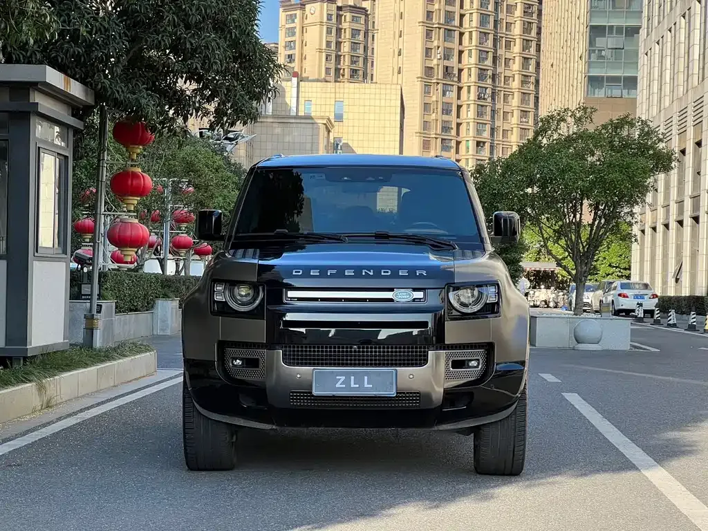 Land Rover Defender — фото 10
