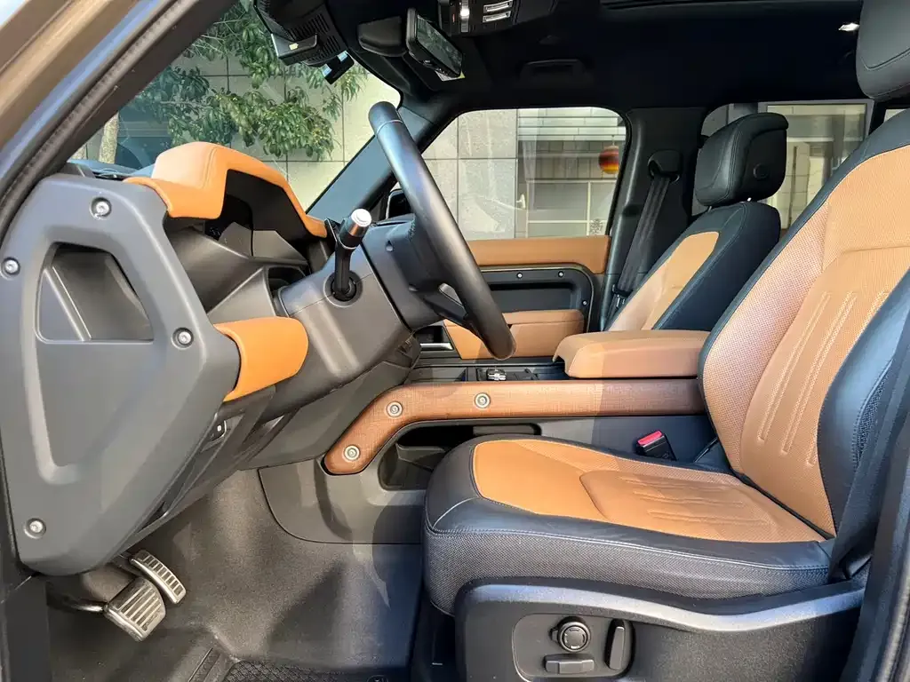Land Rover Defender — фото 2
