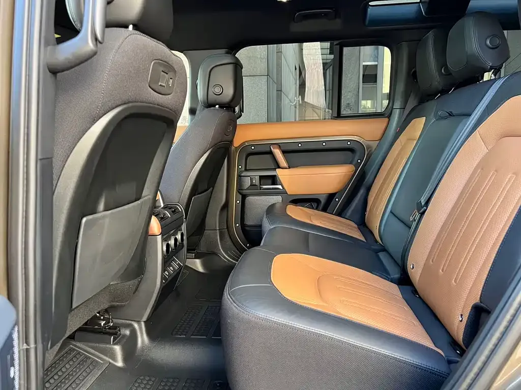 Land Rover Defender — фото 3