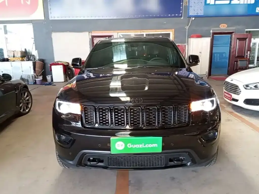 Jeep Grand Cherokee (Import) — фото 7