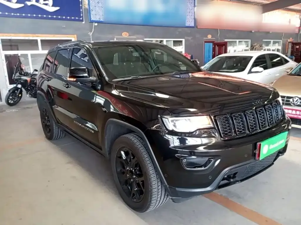 Jeep Grand Cherokee (Import) — фото 8