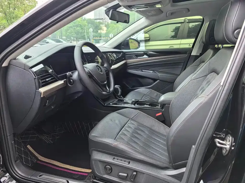 Volkswagen Passat — фото 9