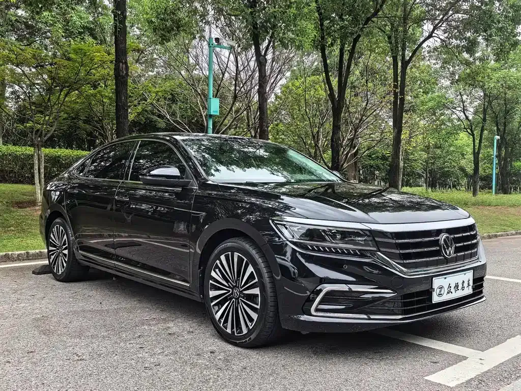 Volkswagen Passat — фото 5