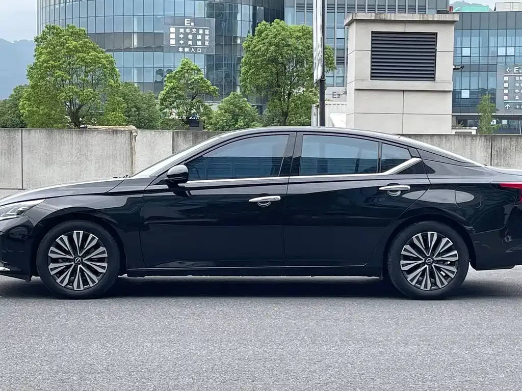Nissan Teana — фото 3