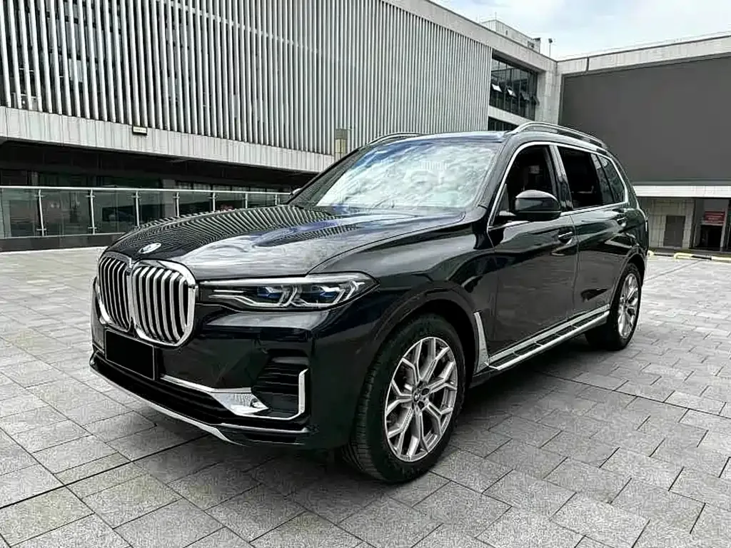 BMW X7 — фото 1