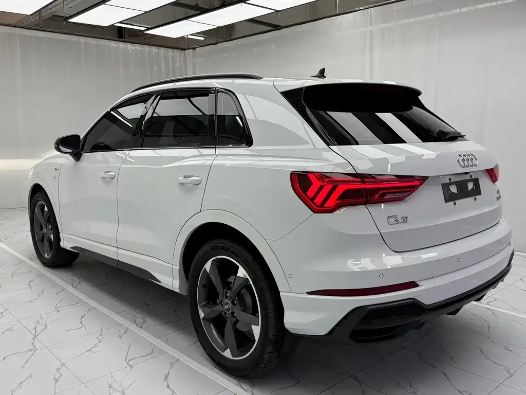 Audi Q3 — фото 2