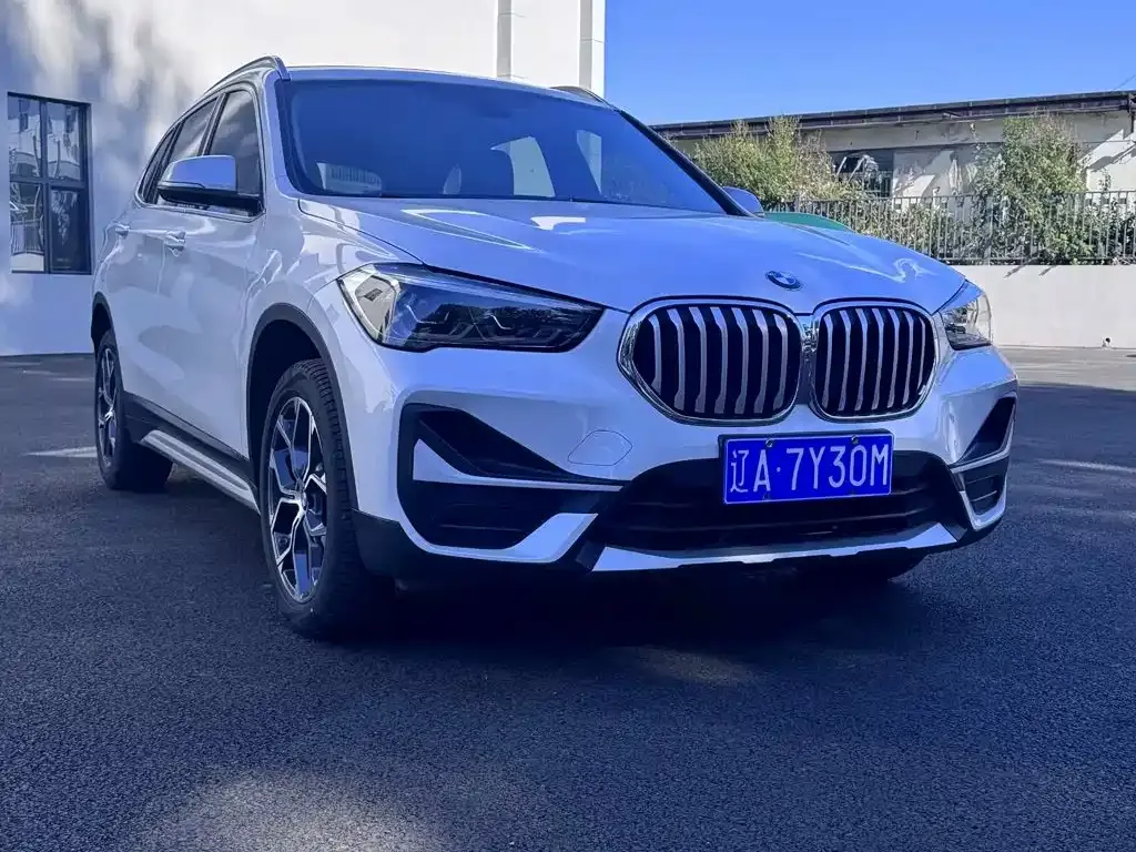 BMW X1 — фото 7