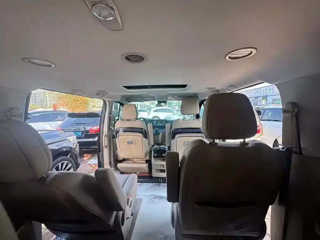 Ford Tourneo — фото 4