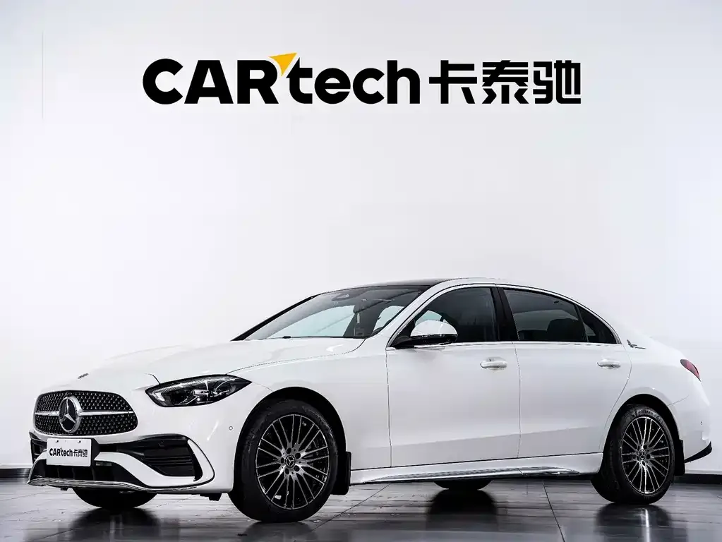 Mercedes-Benz C-Class — фото 1