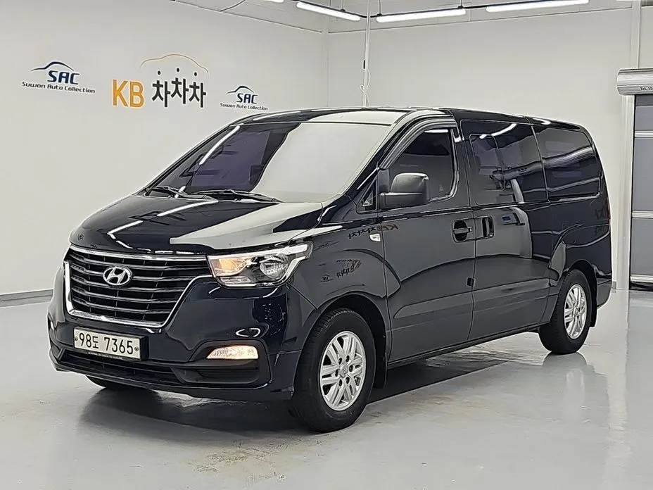 Hyundai Starex — фото 1