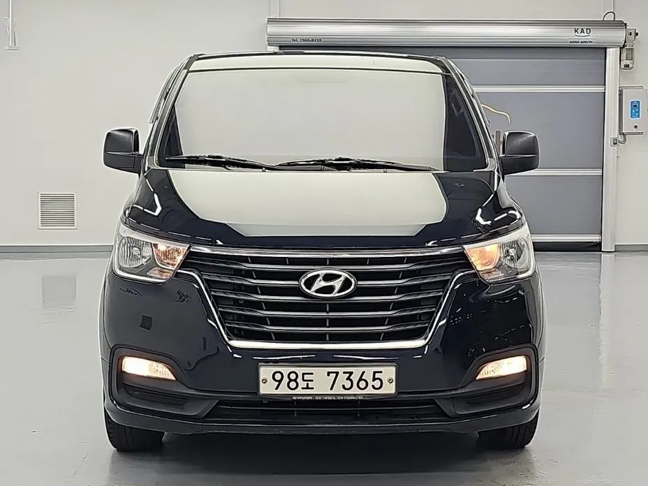 Hyundai Starex — фото 4
