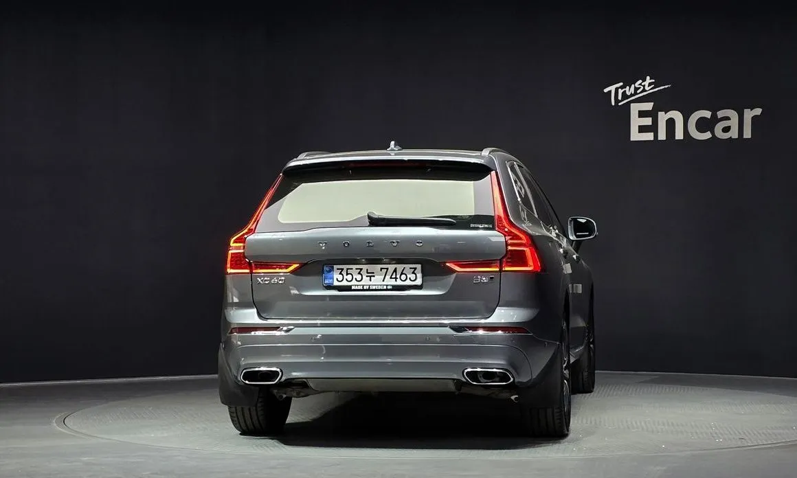 Volvo XC60 — фото 2