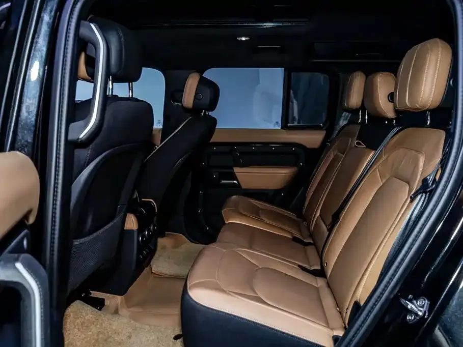Land Rover Defender — фото 7