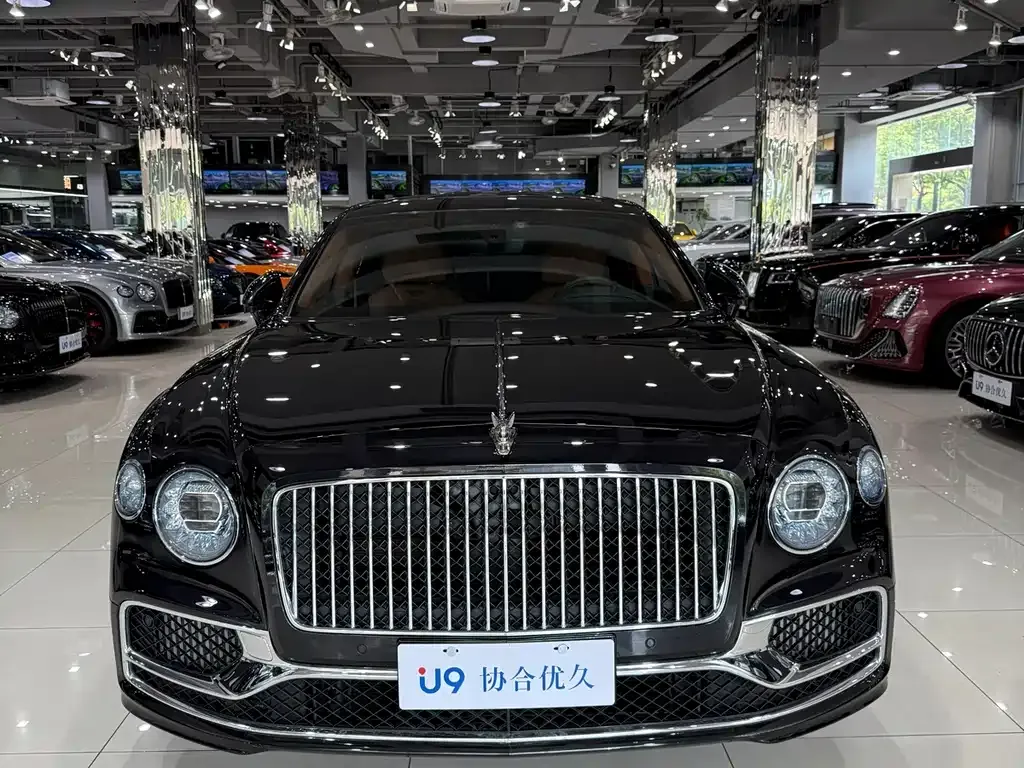 Bentley Flying Spur — фото 8