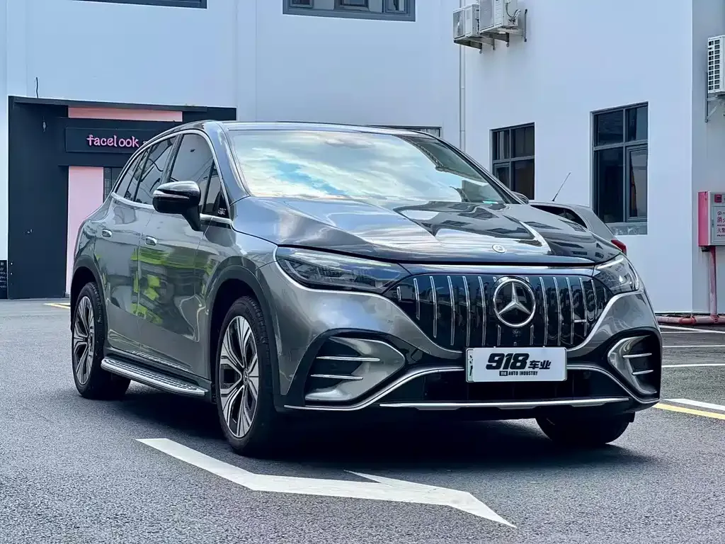 Mercedes-Benz EQE SUV — фото 1