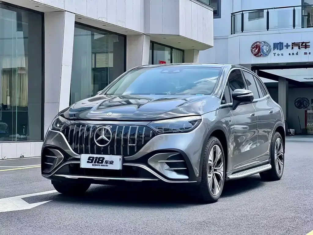Mercedes-Benz EQE SUV — фото 4