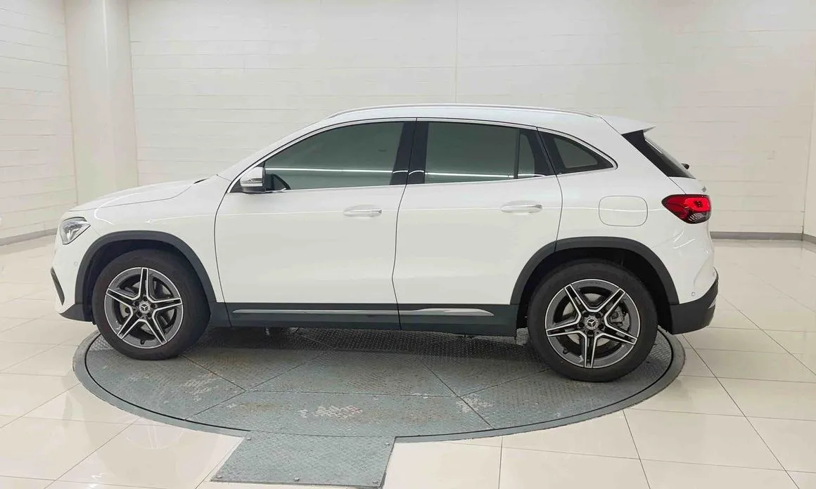 Mercedes-Benz GLA-Class — фото 9