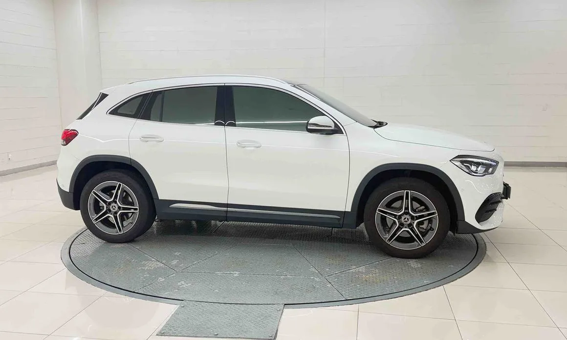 Mercedes-Benz GLA-Class — фото 10