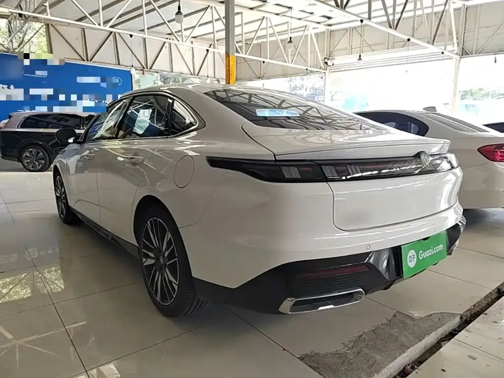 Changan Eado — фото 3