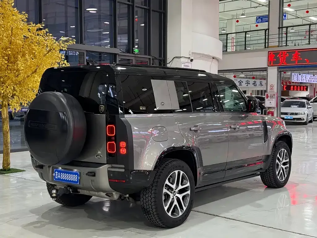 Land Rover Defender — фото 3