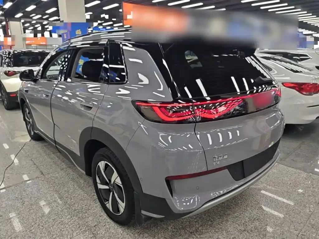 BYD Sealion 05 EV — фото 4