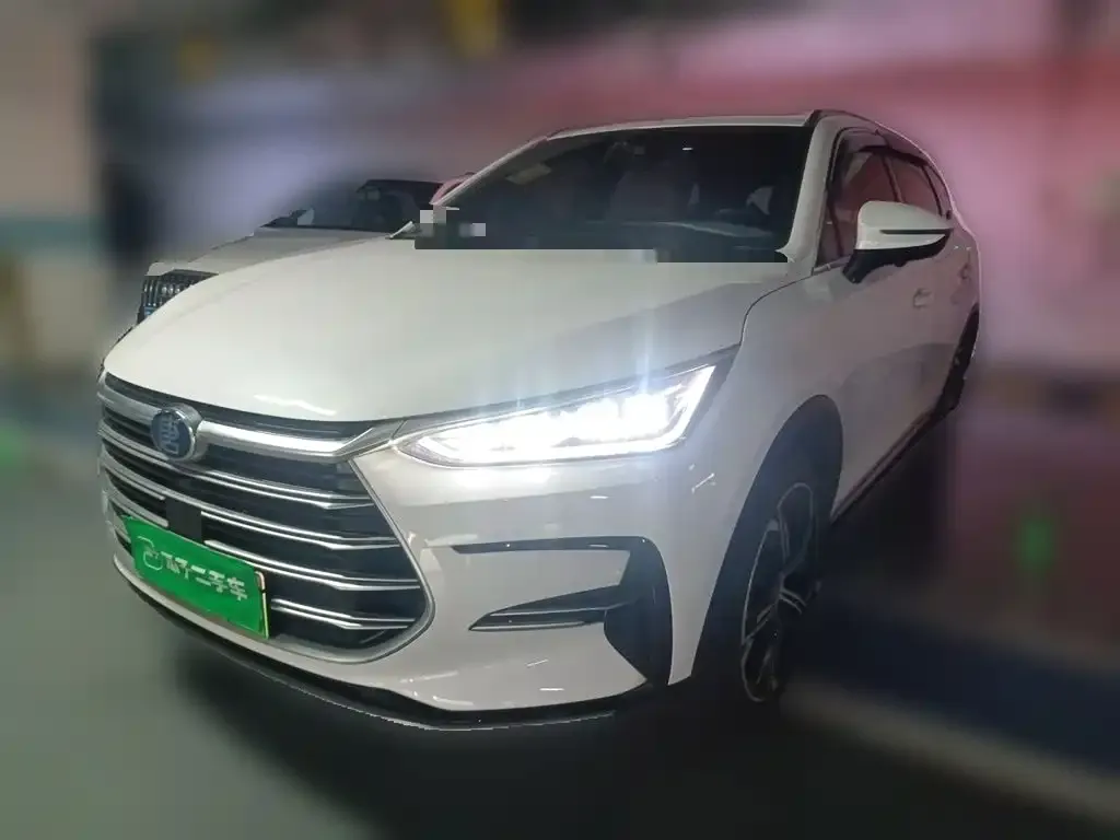 BYD Tang New Energy — фото 1
