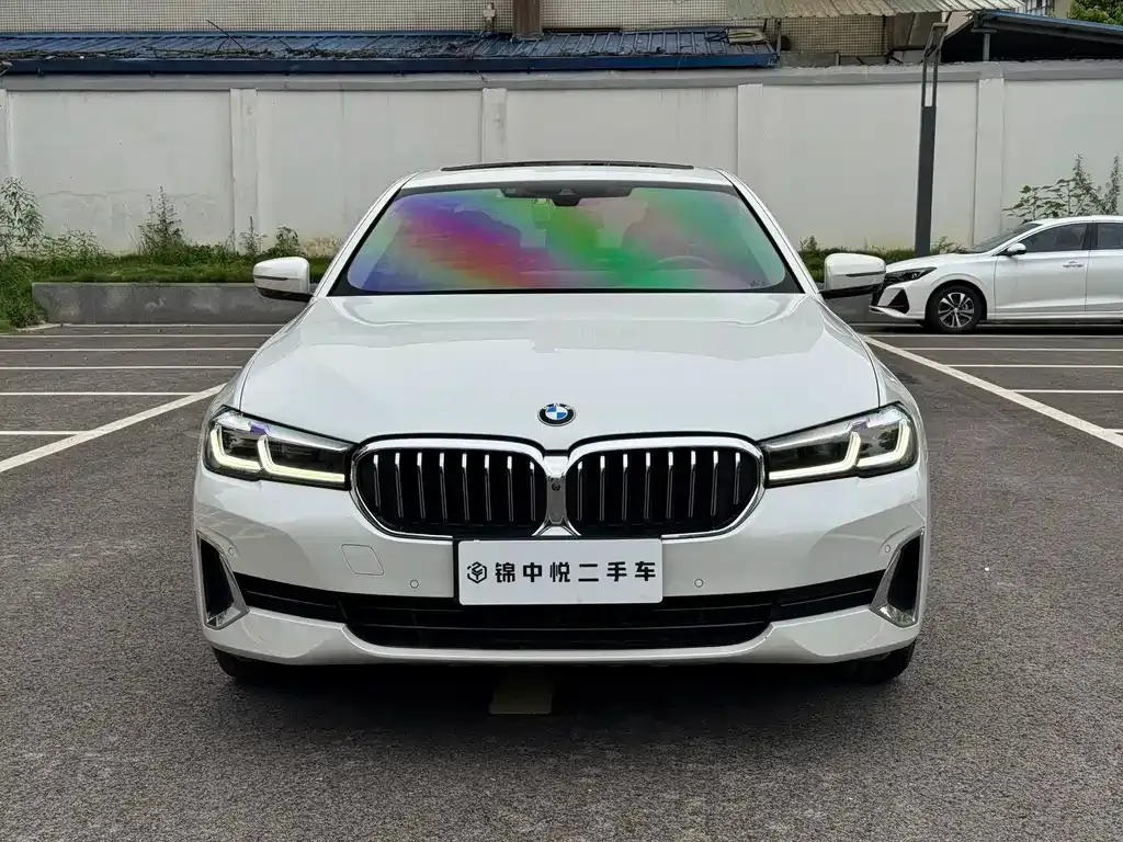 BMW 5 Series — фото 4