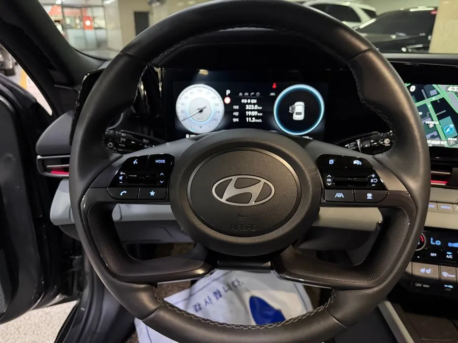 Hyundai AVANTE — фото 4
