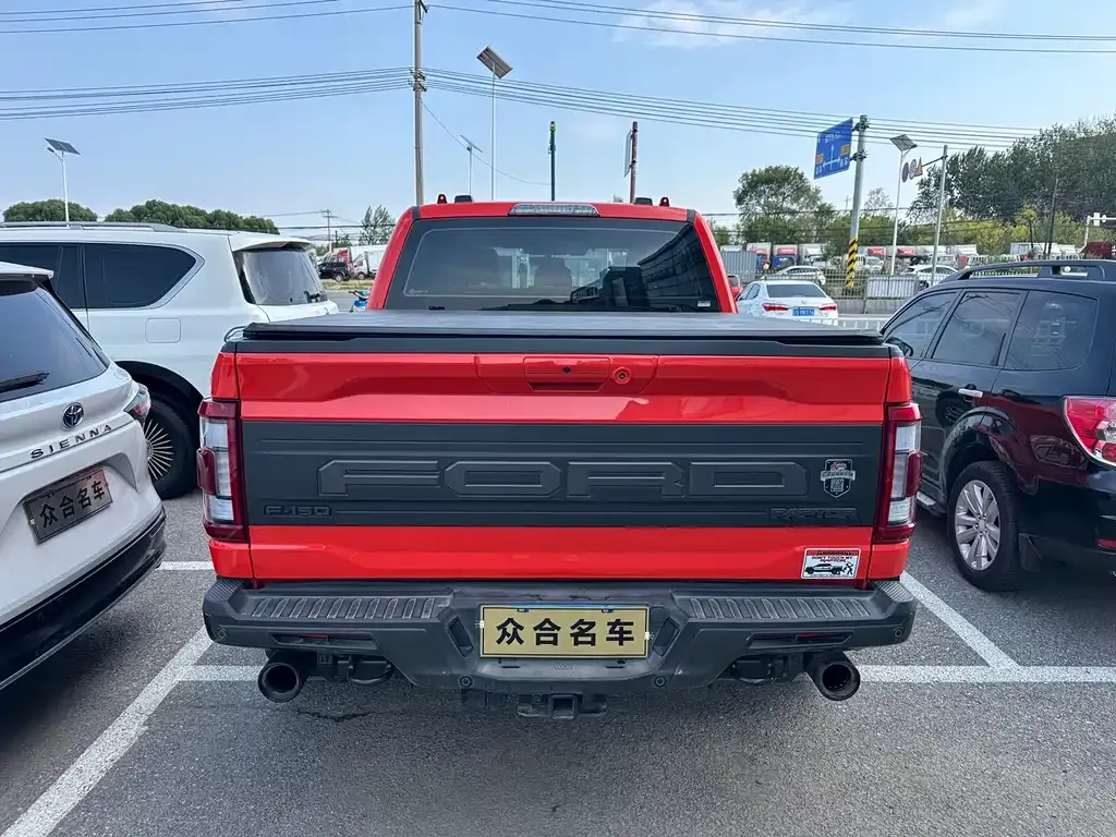 Ford F-150 Raptor — фото 10