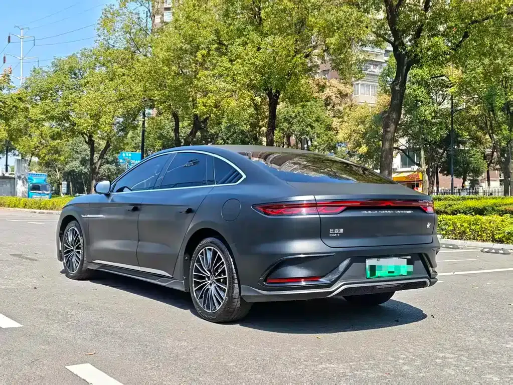 BYD Han — фото 10