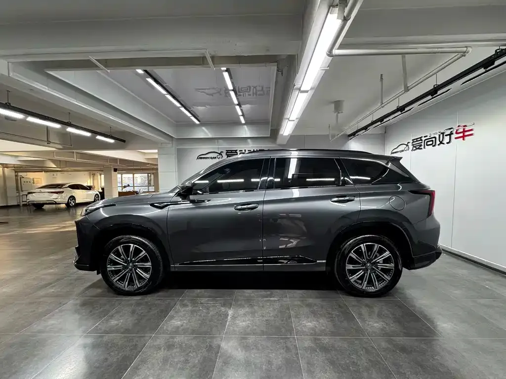 Changan CS75 PLUS — фото 10